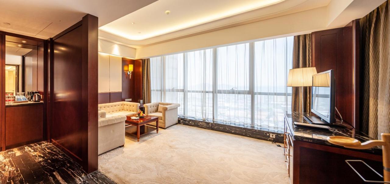 Wyndham Grand Plaza Royale Changsheng Jiangyin Екстер'єр фото