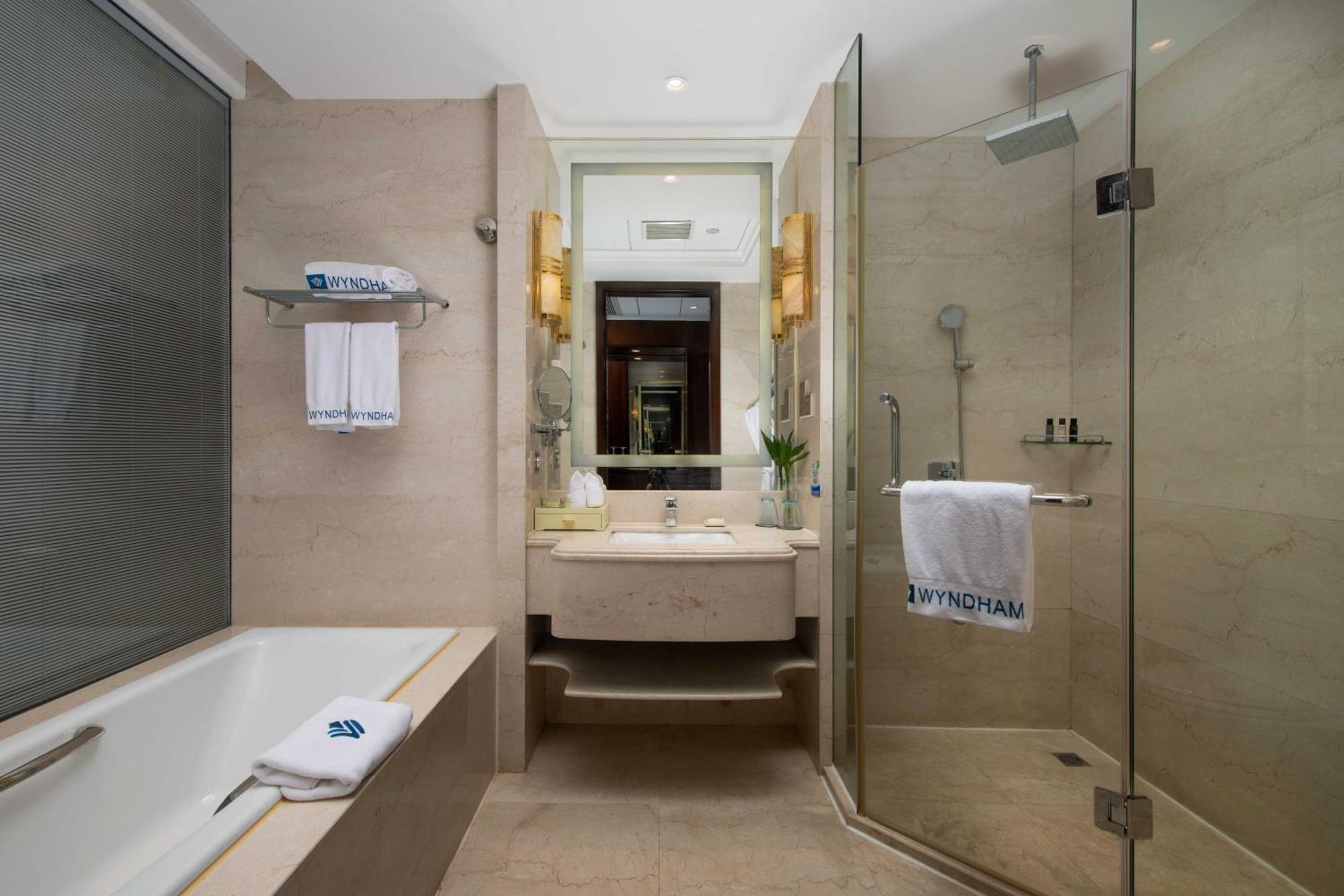 Wyndham Grand Plaza Royale Changsheng Jiangyin Екстер'єр фото